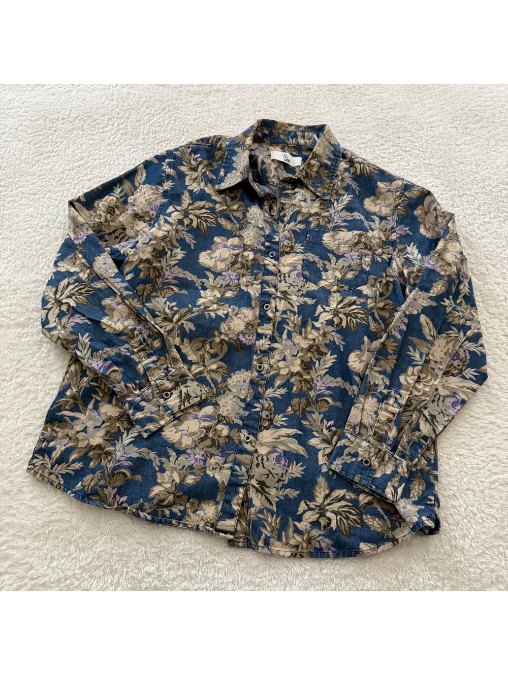 Women’s Medium Floral Chambray Top